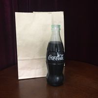 Verschwindende Colaflasche Latex